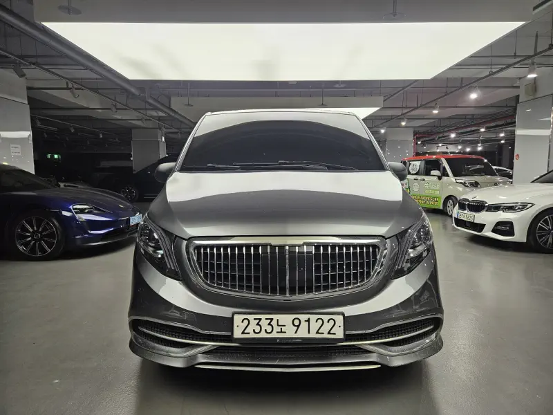 Mercedes-Benz V-Class