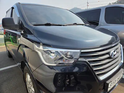 Hyundai Grand Starex