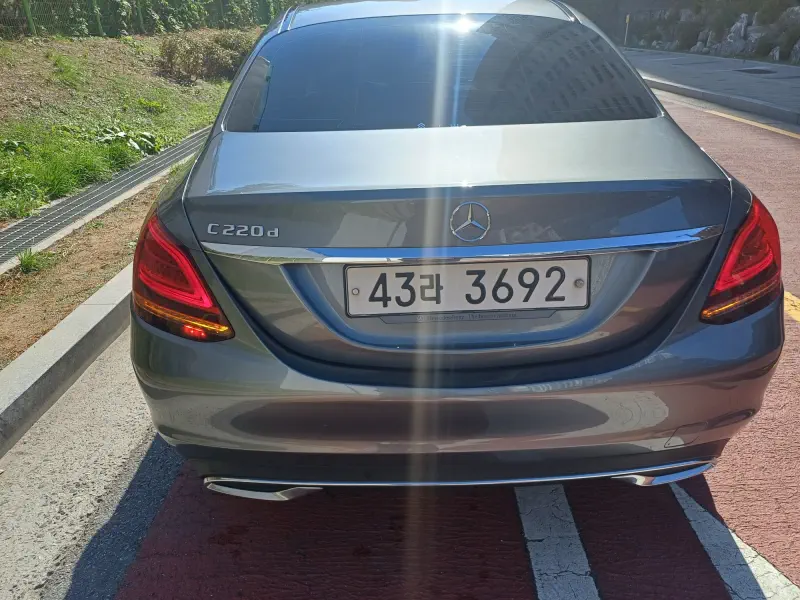 Mercedes-Benz C-Class