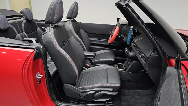 MINI Cabrio