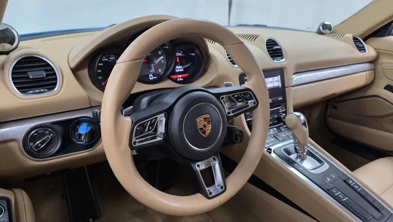 Porsche Cayman