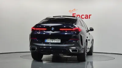 BMW X6 4