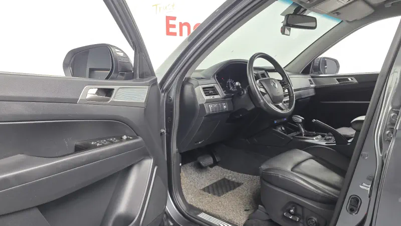 SsangYong Rexton Sports