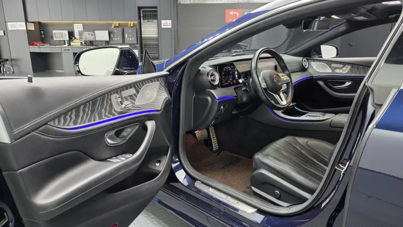 Mercedes-Benz CLS-Class