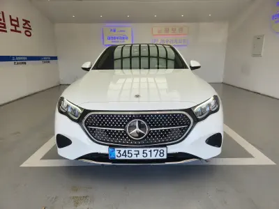 Mercedes-Benz E-Class 3