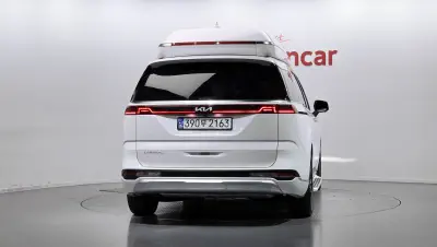 Kia Carnival 4