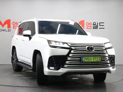 Lexus LX570