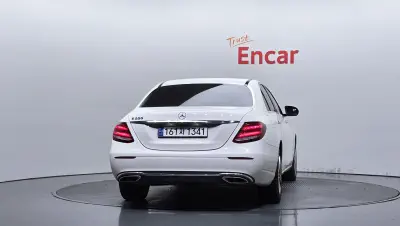 Mercedes-Benz E-Class 4