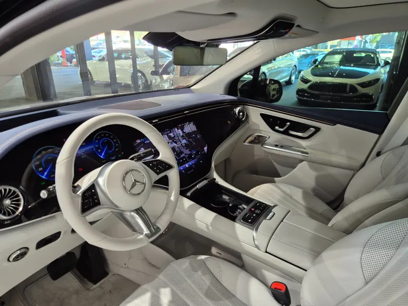 Mercedes-Benz EQE