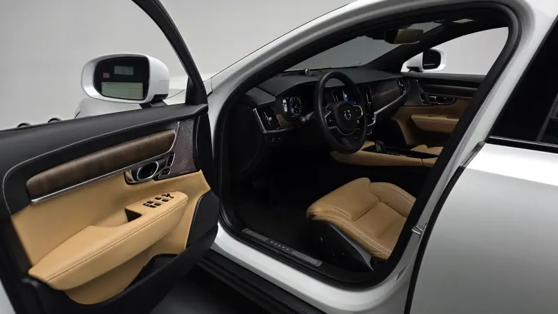 Volvo V90