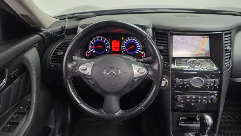 Infiniti FX35