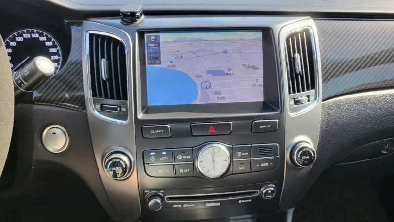 Hyundai Equus