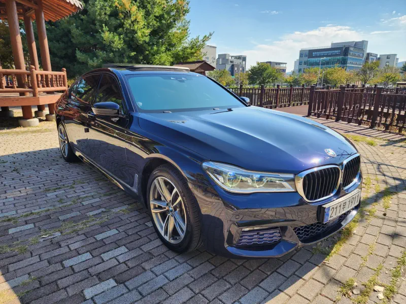 BMW 7-Series