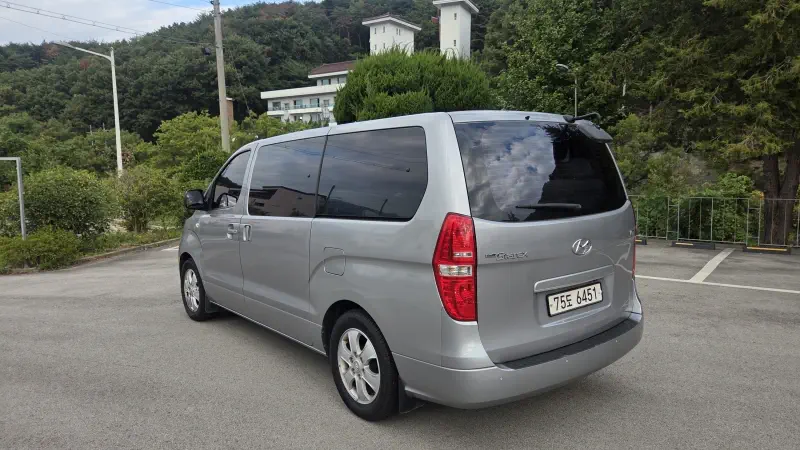 Hyundai Grand Starex