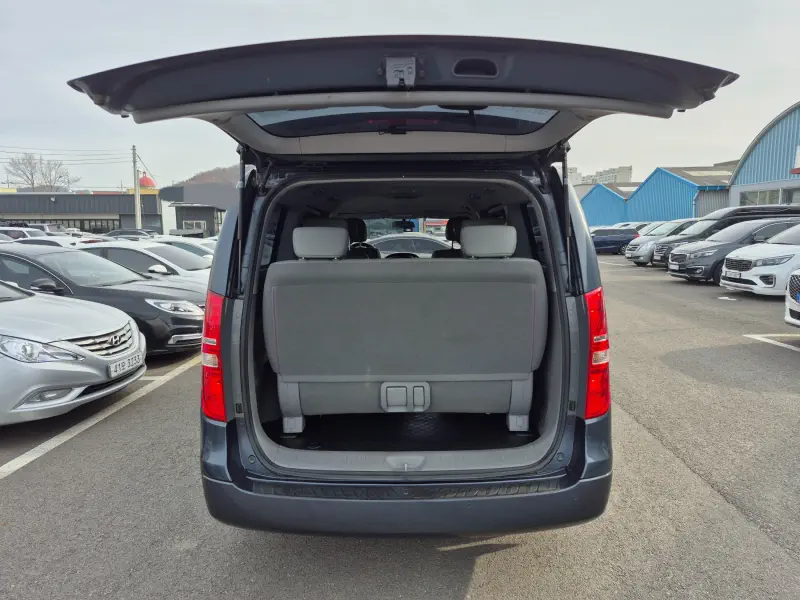 Hyundai Grand Starex