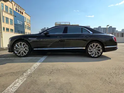 Bentley Flying Spur 2025, 4.0 л, 15 000 км — купить с аукциона Кореи - 3