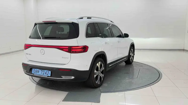 Mercedes-Benz EQB