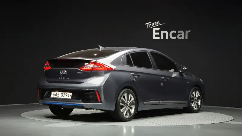 Hyundai Ioniq