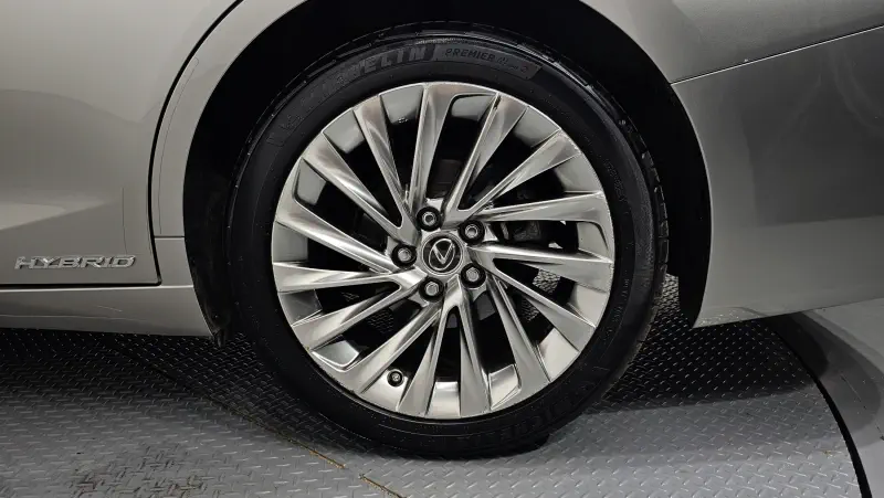 Lexus ES300h