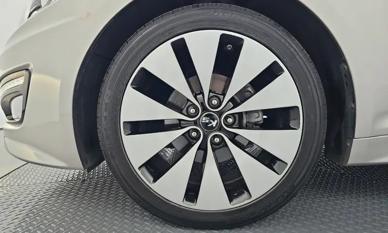 Kia K5