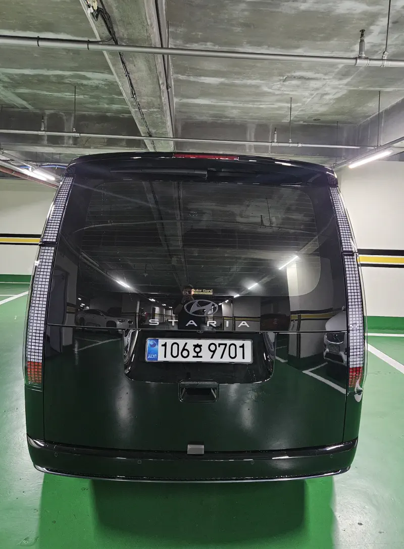 Hyundai Staria