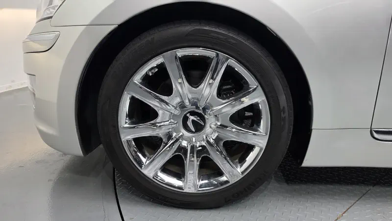 Hyundai Equus