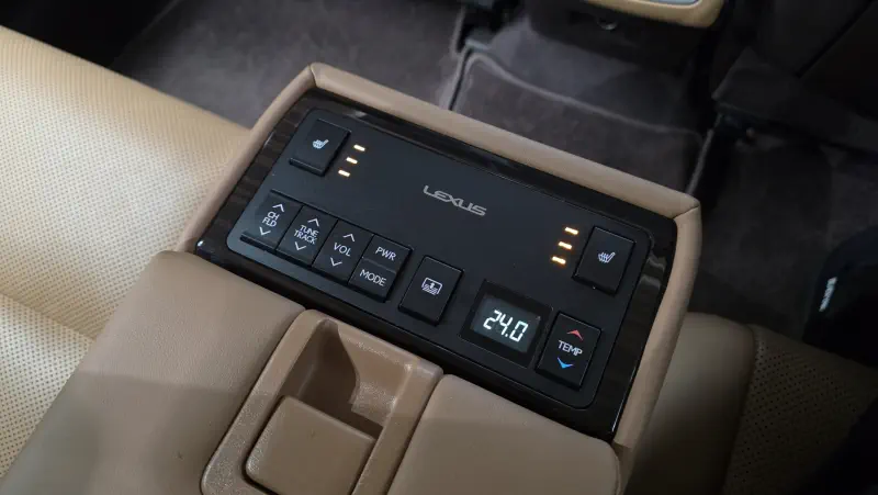 Lexus ES300h