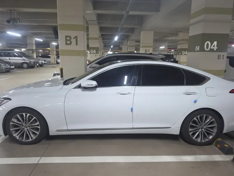 Hyundai Genesis