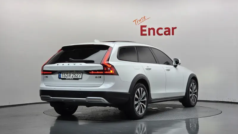 Volvo V90