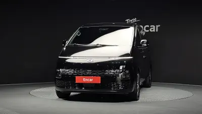 Hyundai Staria 3