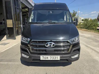 Hyundai H1 2021, 2.5 л, 15 817 км — купить с аукциона Кореи