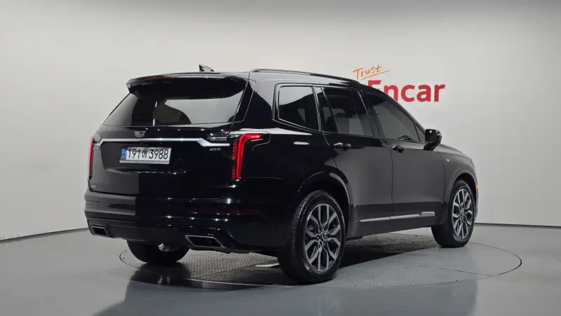 Cadillac XT6
