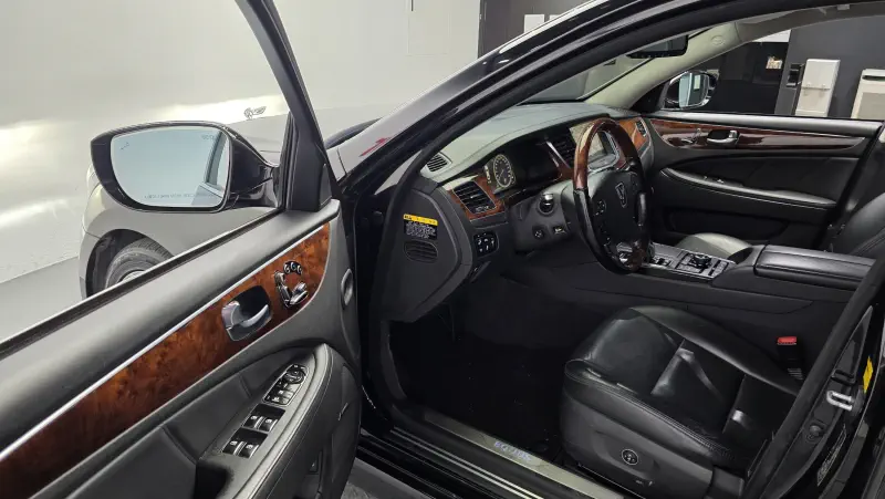 Hyundai Equus