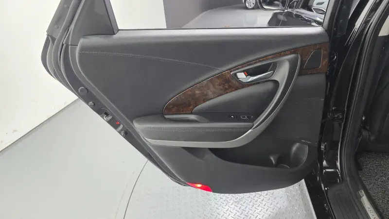Hyundai Aslan