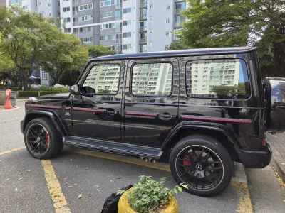 Mercedes-Benz G-Class