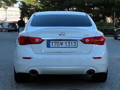 Infiniti Q50