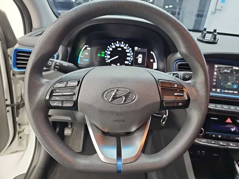 Hyundai Ioniq