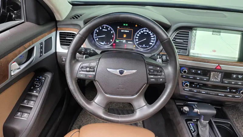Hyundai Genesis