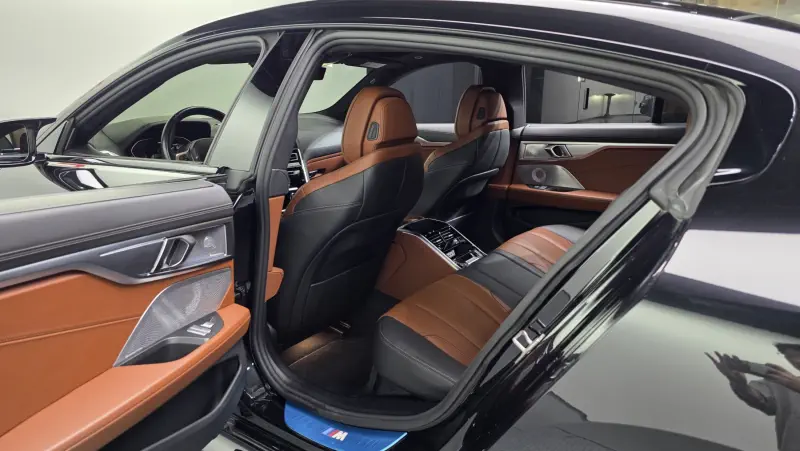 BMW 8-Series