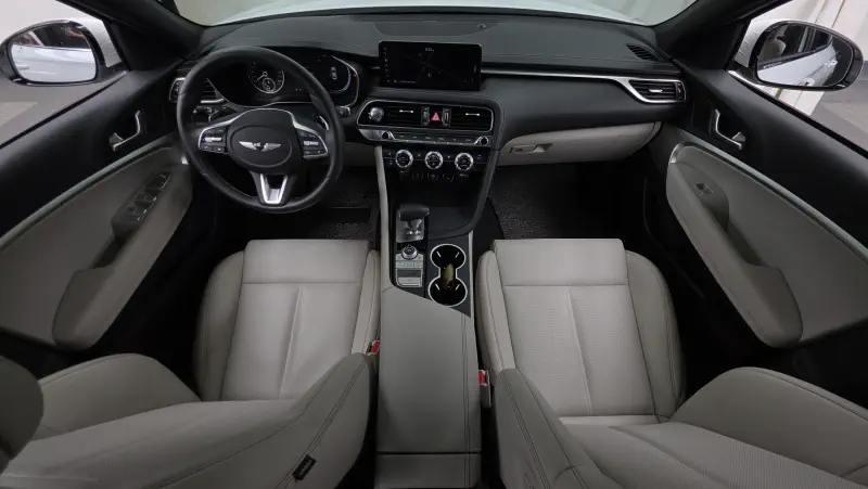 Genesis G70