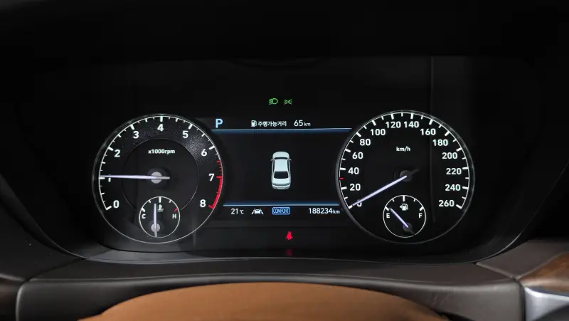 Genesis G90
