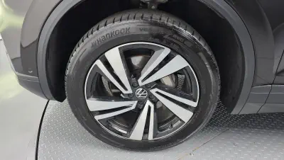 Volkswagen Touareg 4