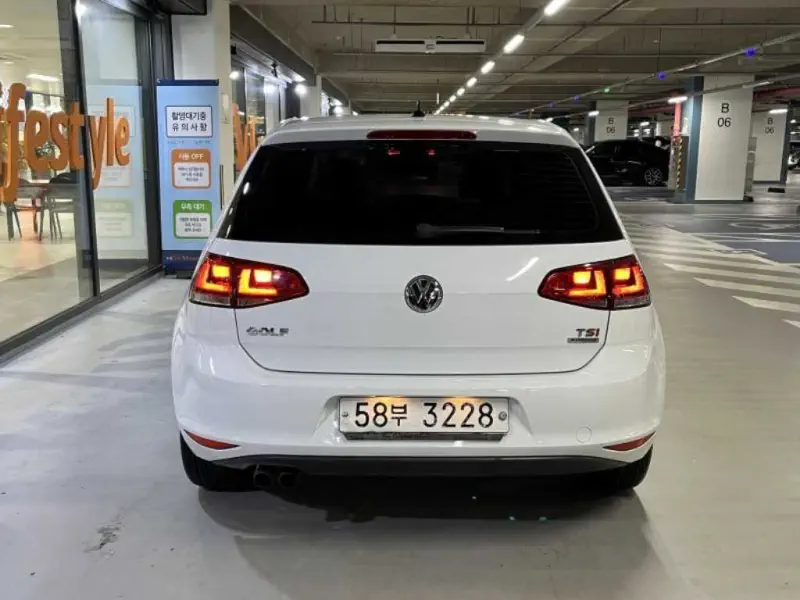 Volkswagen Golf