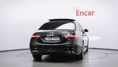 Mercedes-Benz S-Class 4
