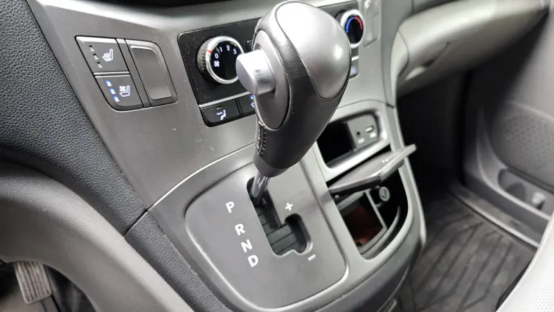 Hyundai Grand Starex