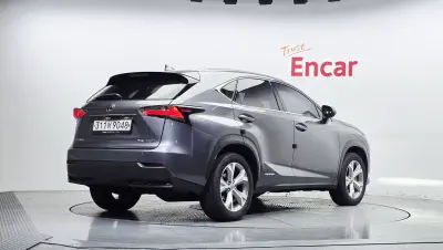 Lexus NX300h