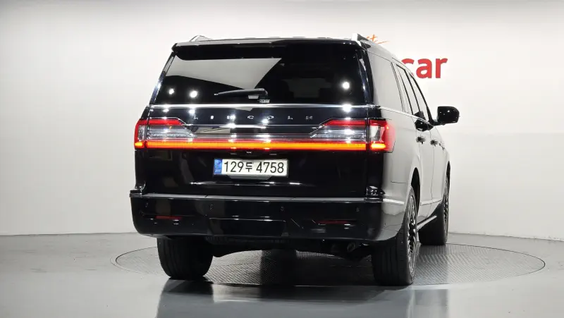 Lincoln Navigator