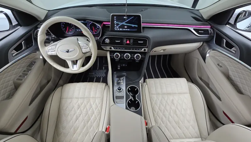 Genesis G70