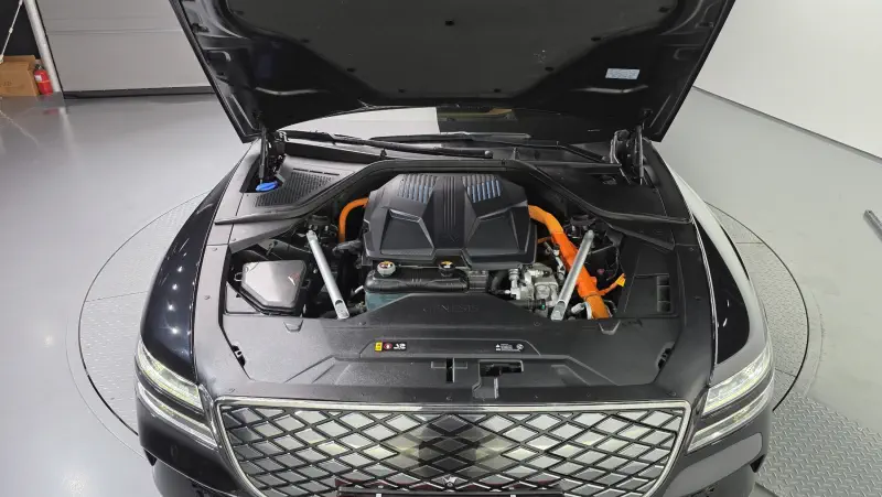 Genesis Electrified G80