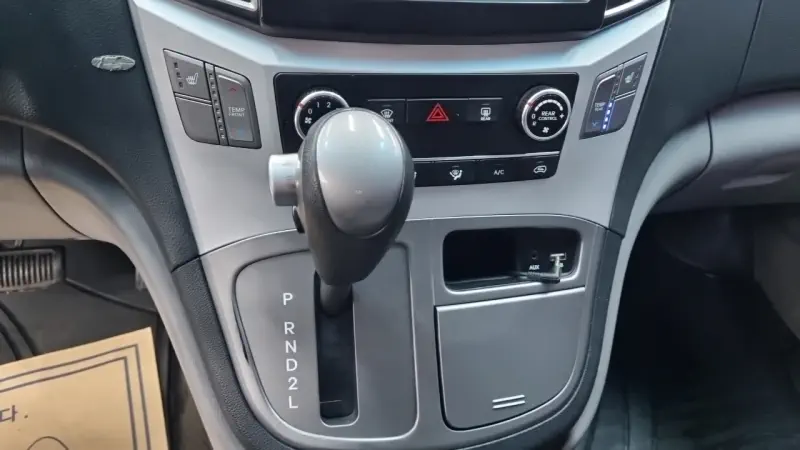 Hyundai Grand Starex